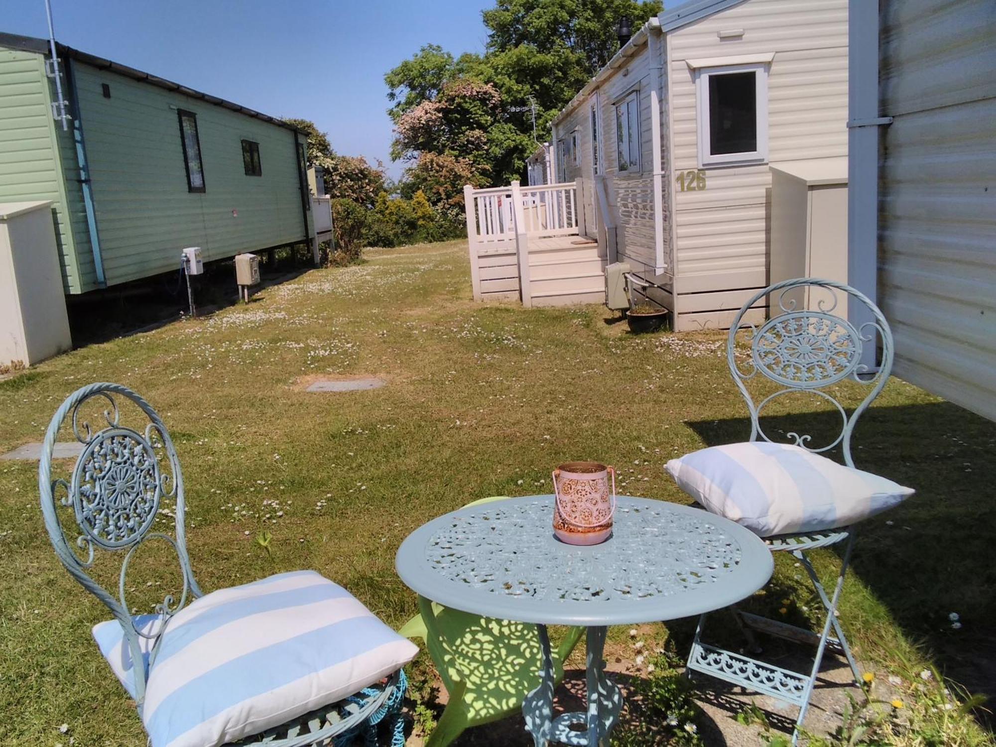 Private Caravan Situated At Parkdean Holiday Resort St Margaret'S At Cliffe Number 18 Екстериор снимка