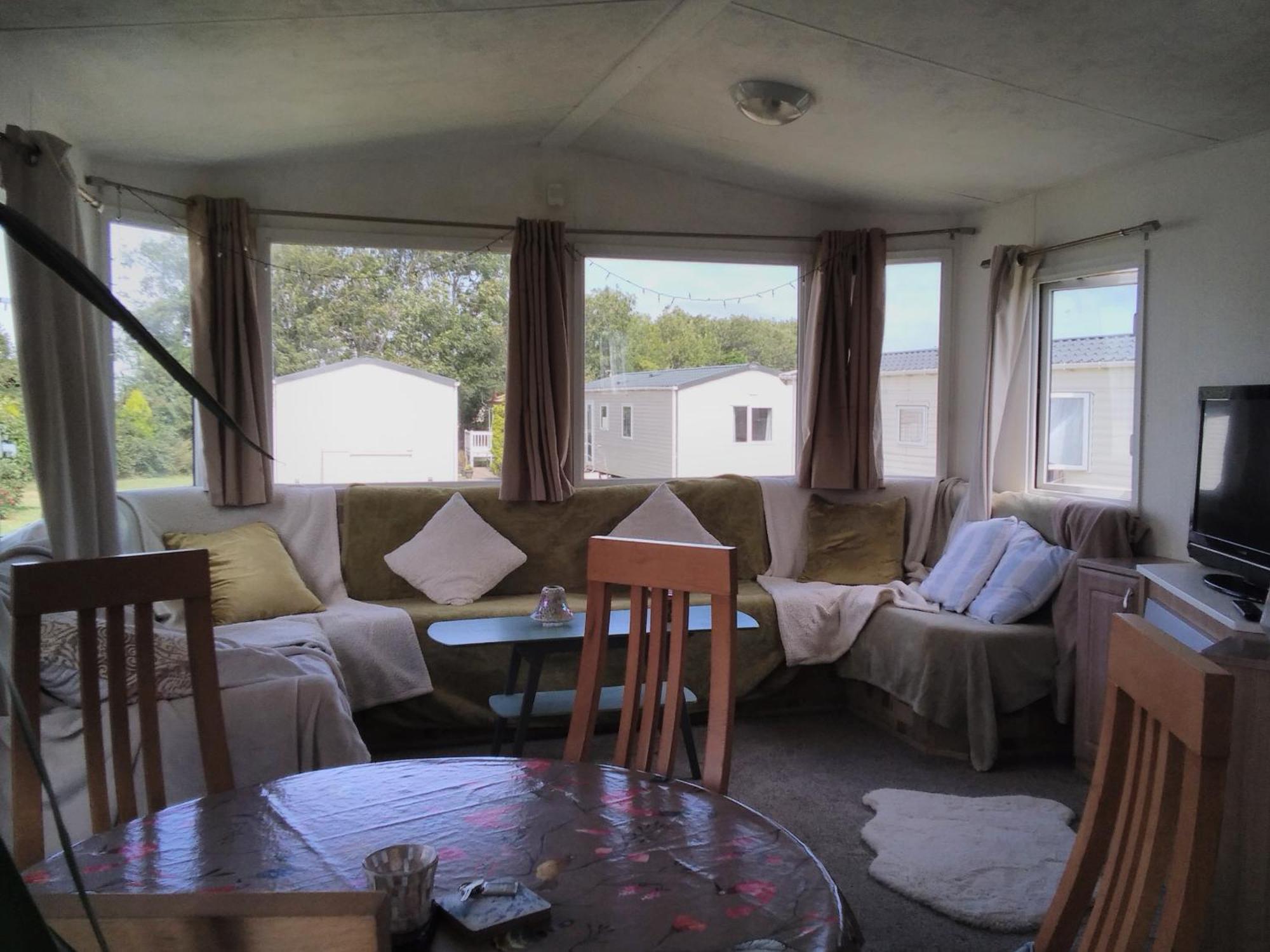 Private Caravan Situated At Parkdean Holiday Resort St Margaret'S At Cliffe Number 18 Екстериор снимка