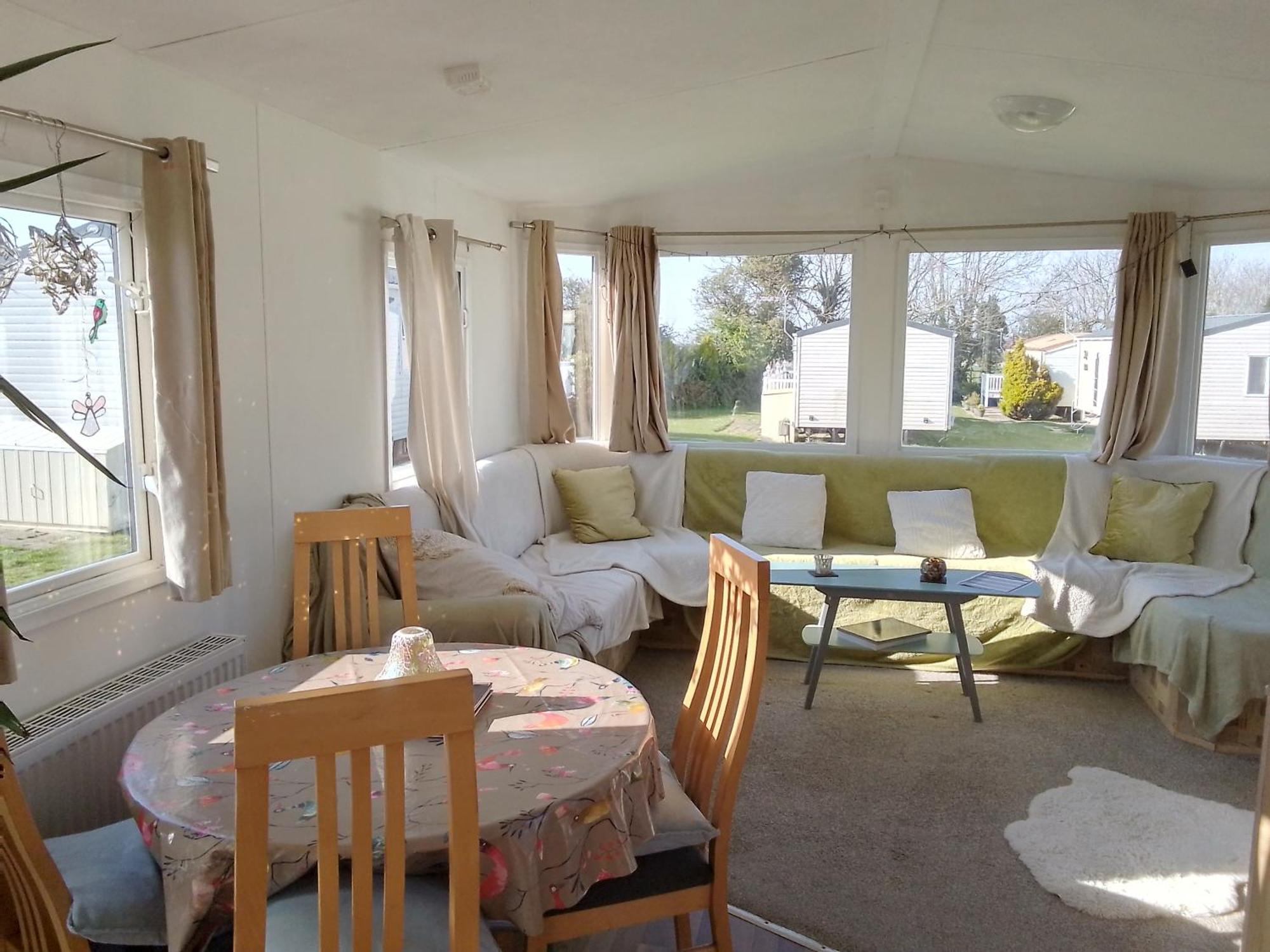 Private Caravan Situated At Parkdean Holiday Resort St Margaret'S At Cliffe Number 18 Екстериор снимка