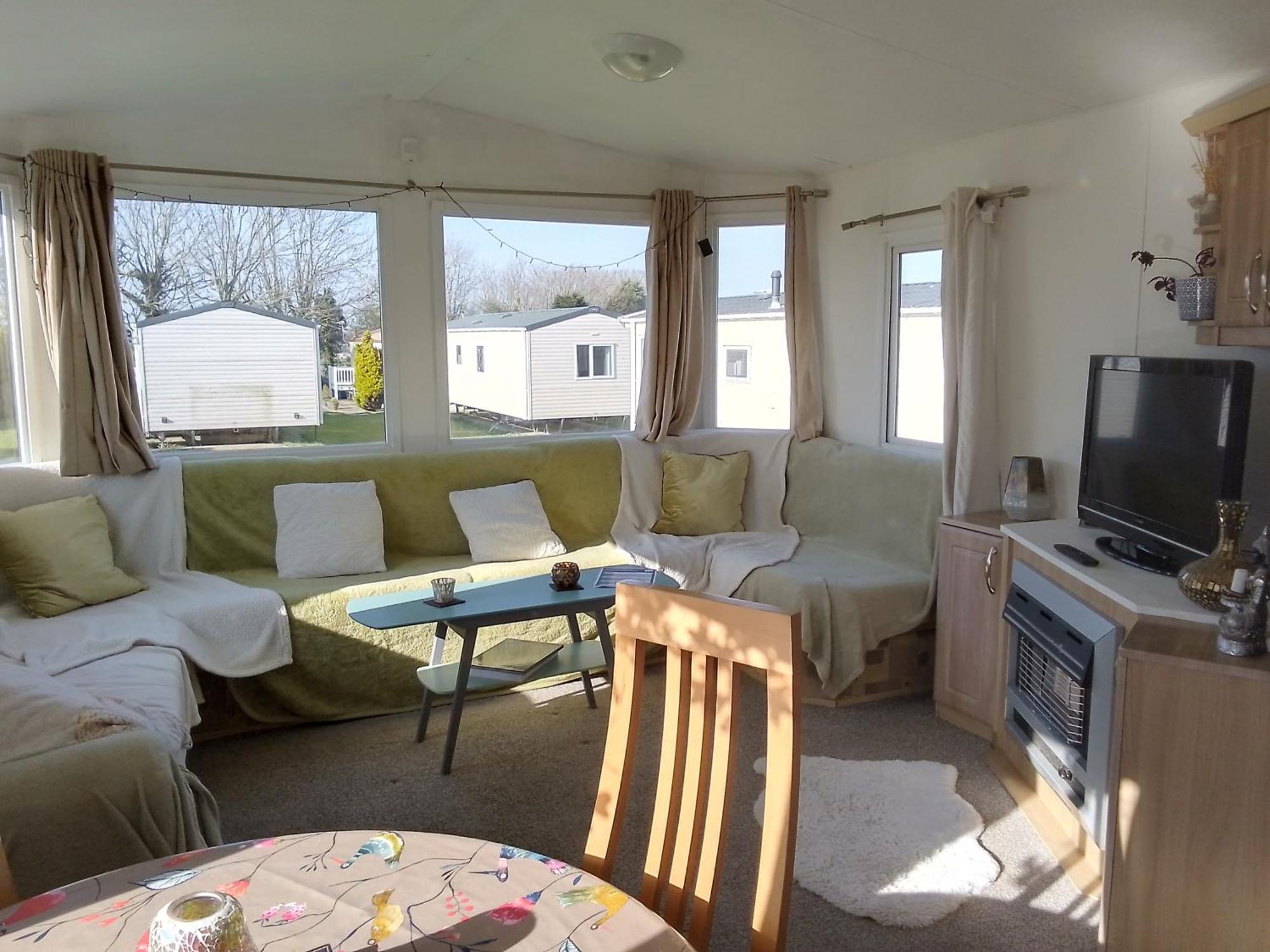 Private Caravan Situated At Parkdean Holiday Resort St Margaret'S At Cliffe Number 18 Екстериор снимка